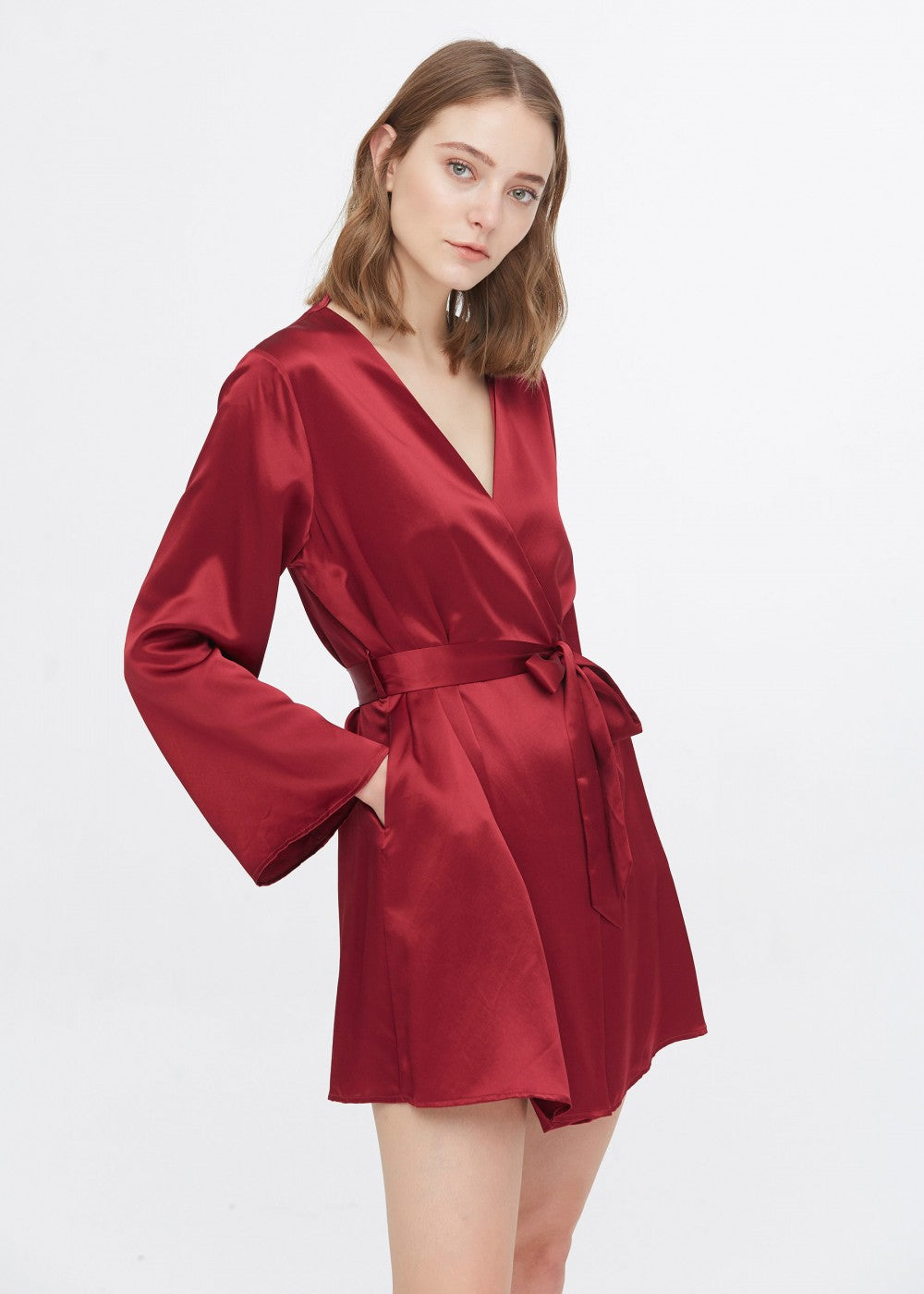 Collerless silky smooth Short Robe