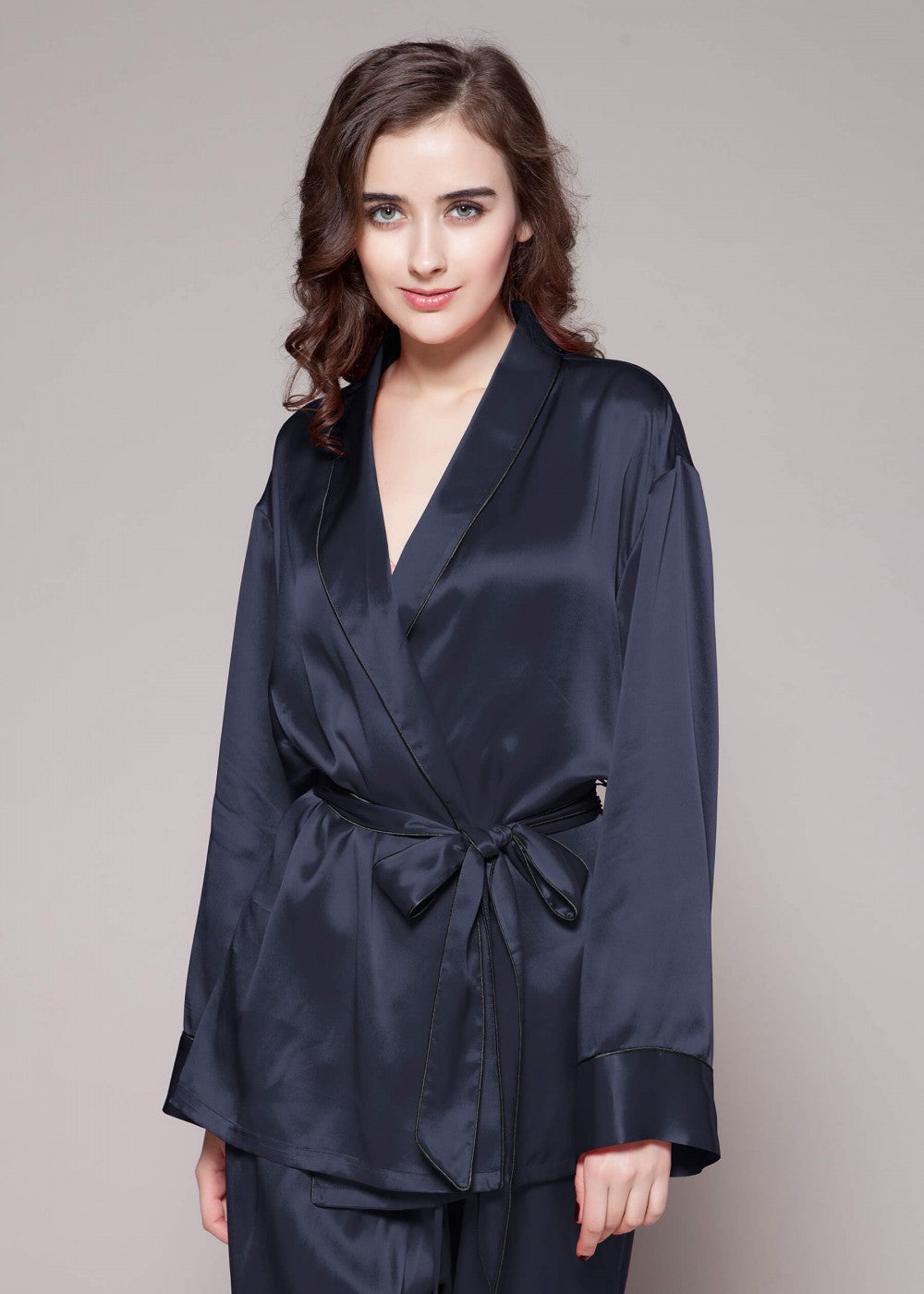 2 pc contrast trim silk short robe & pajama set