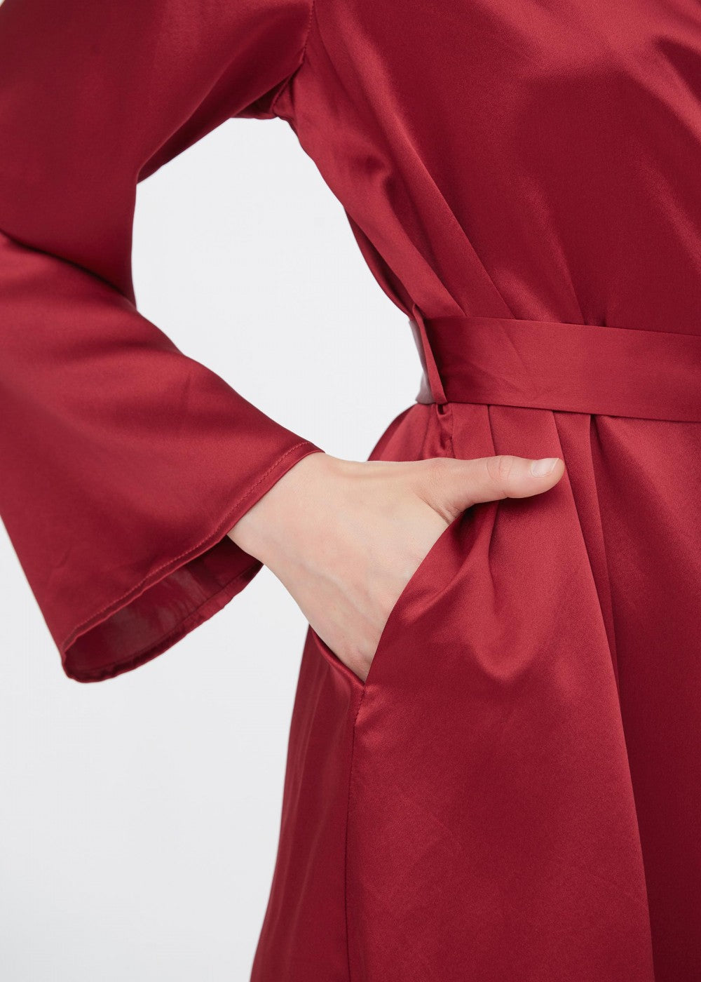 Collerless silky smooth Short Robe